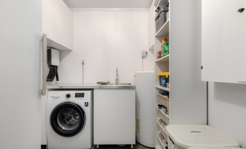 ビルトイン洗濯機で理想の空間へ。メリット・デメリットと設置の注意点